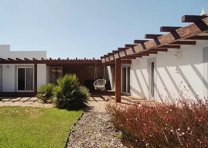 Family & Friends Villa